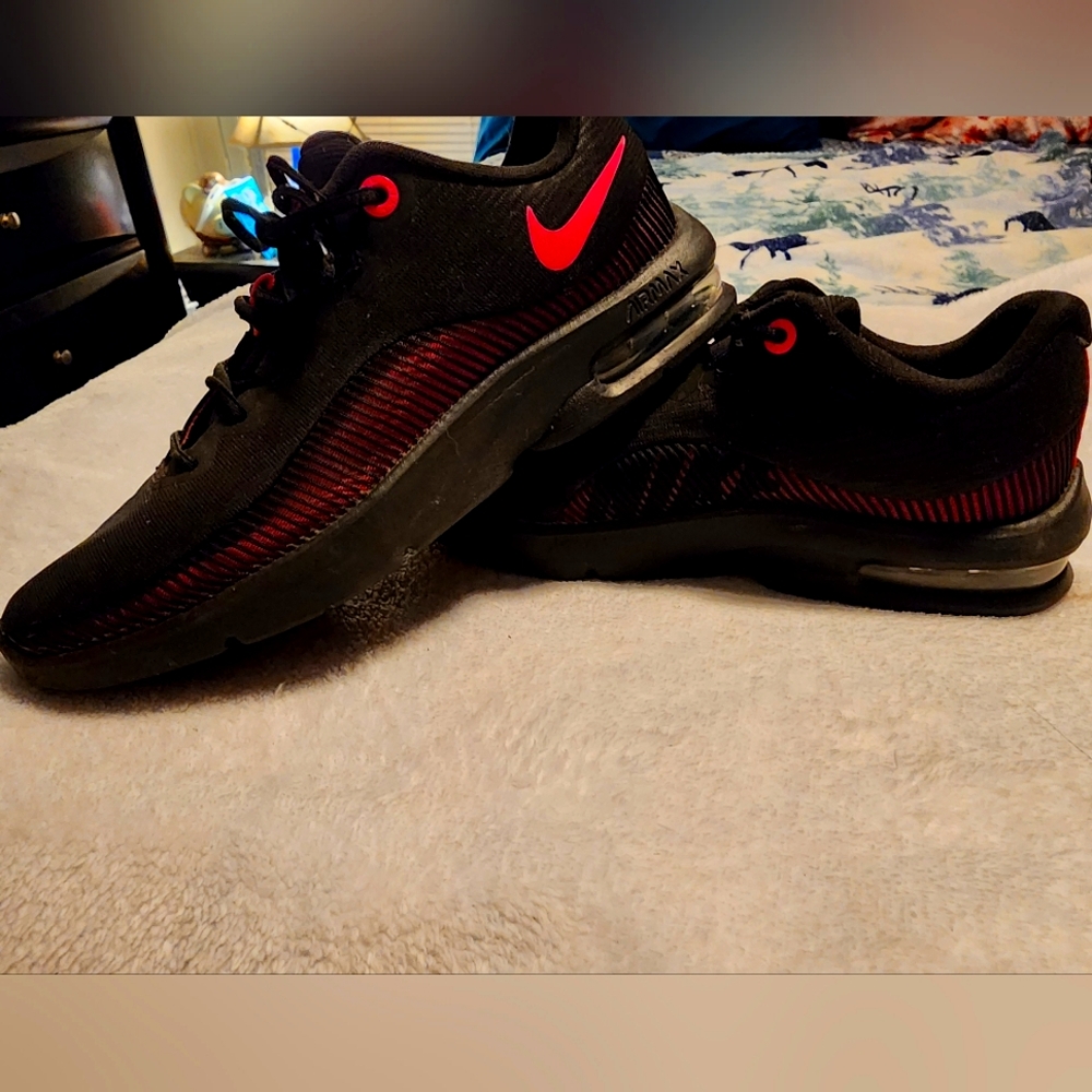 Womens nikes barely worn